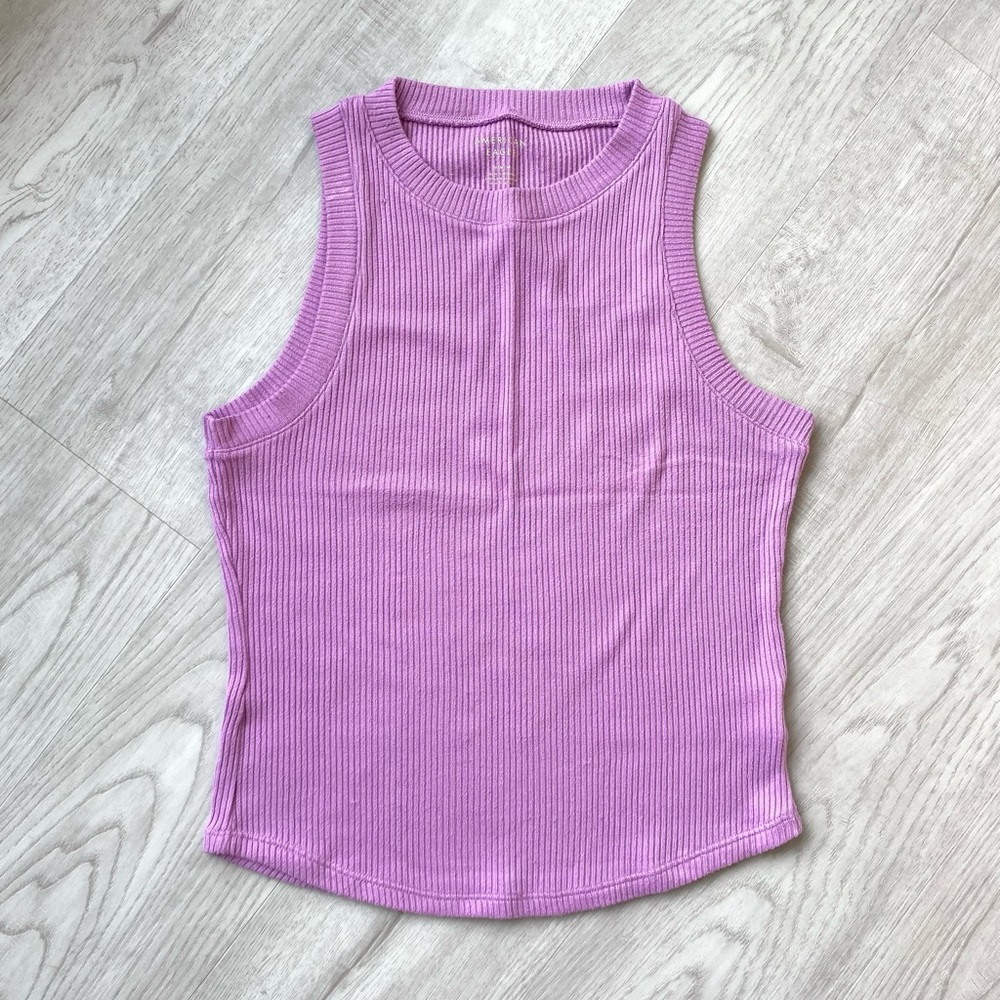 AE sz M Cropped Ribbed Knit Muscle Tank Tee Super Soft Medium